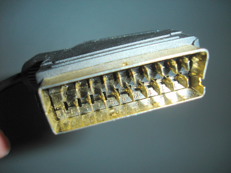 File:SCART gold plate peritel.jpg