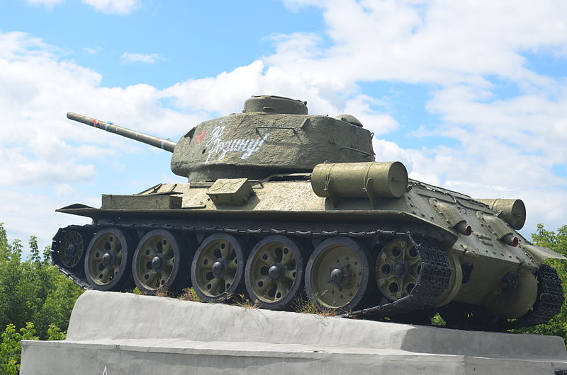 Файл:T34 (Mikhailov).JPG