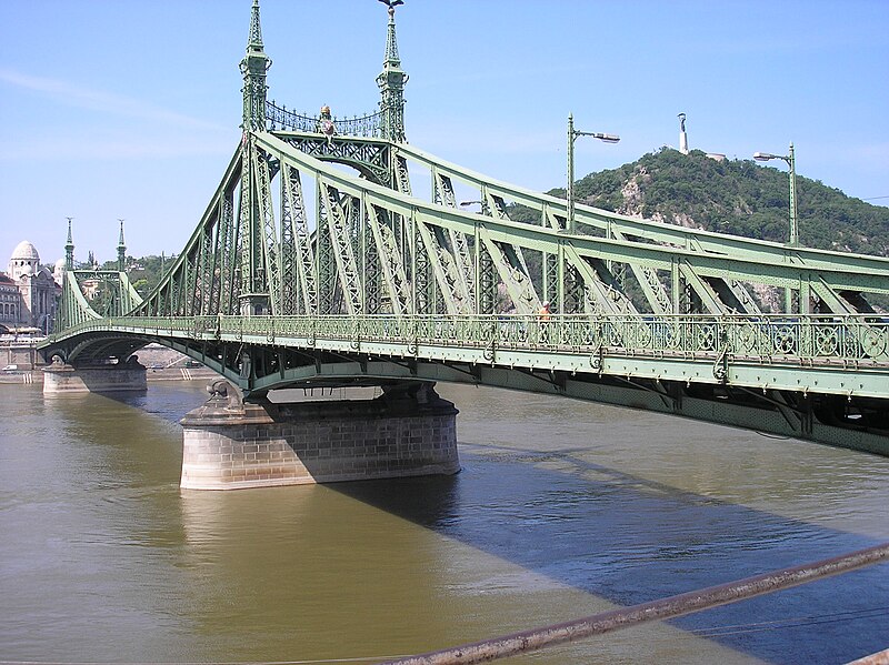 File:Budapest Szabadsag Bridge.jpg