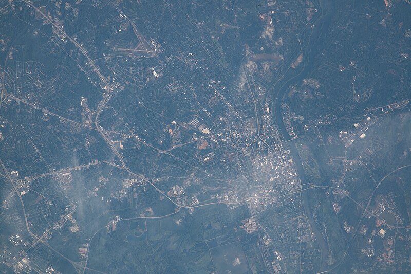 File:ISS067-E-177735 Augusta, Georgia.jpg