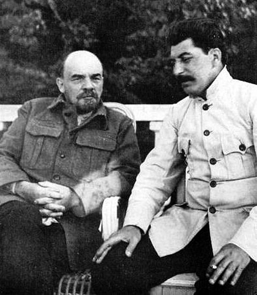 Файл:Lenin and stalin crop.jpg