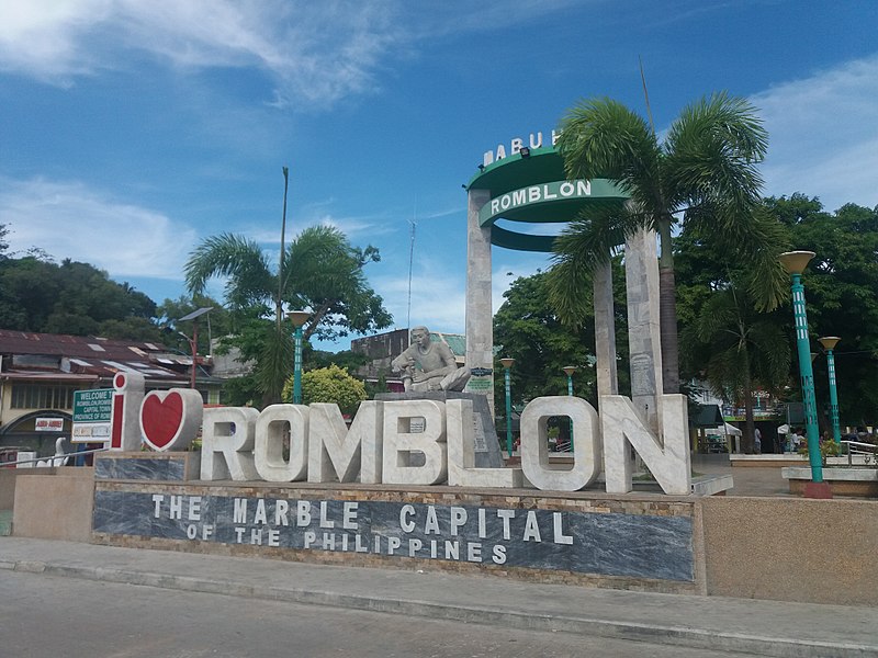 File:Romblon, Romblon Park.jpg