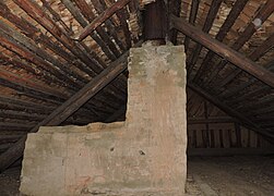 A rafter roof woth boarded gable