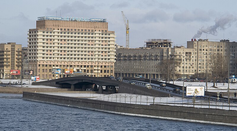 File:Малоохтинский мост.jpg