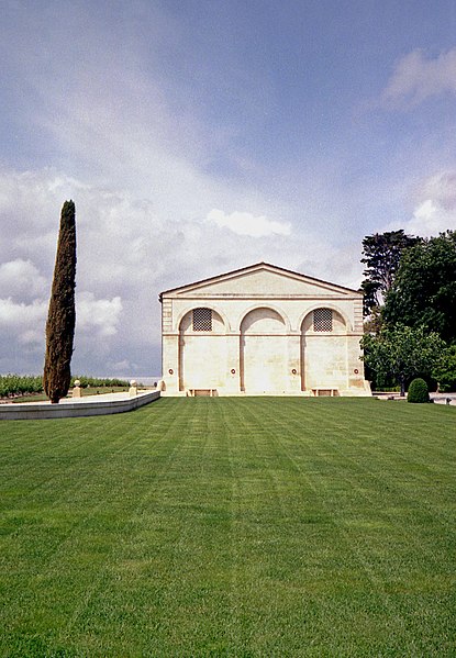 File:Château Mouton Rothschild x.jpg