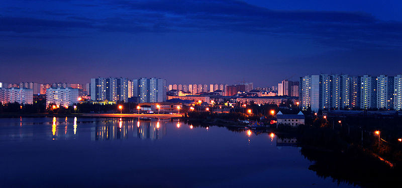 Файл:Nizhnevartovsk, lake Komsomolskoye skyline.jpg