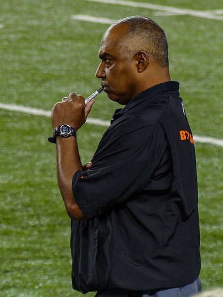 File:Marvin Lewis.jpg