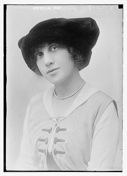 File:Natalie Alt, 1913.jpg