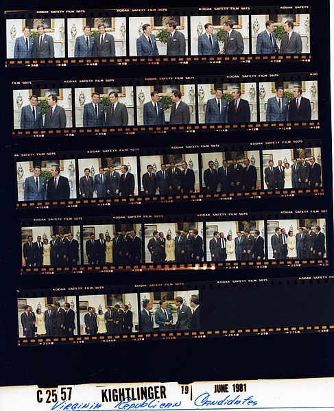 File:Reagan Contact Sheet C2557.jpg