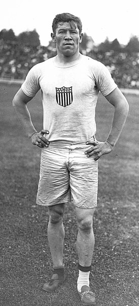 File:Jim Thorpe 1912b.jpg