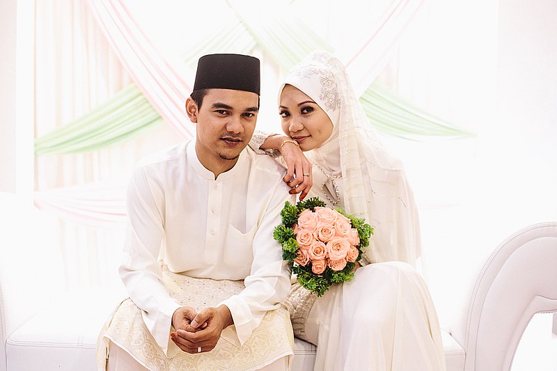 File:Malay couple.jpg