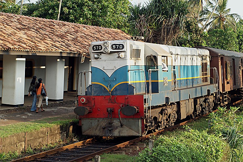 File:Sl train.jpg