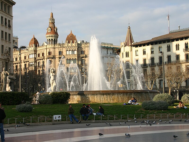 Archivo:Spain.Barcelona.Plaza.Catalunya.jpg