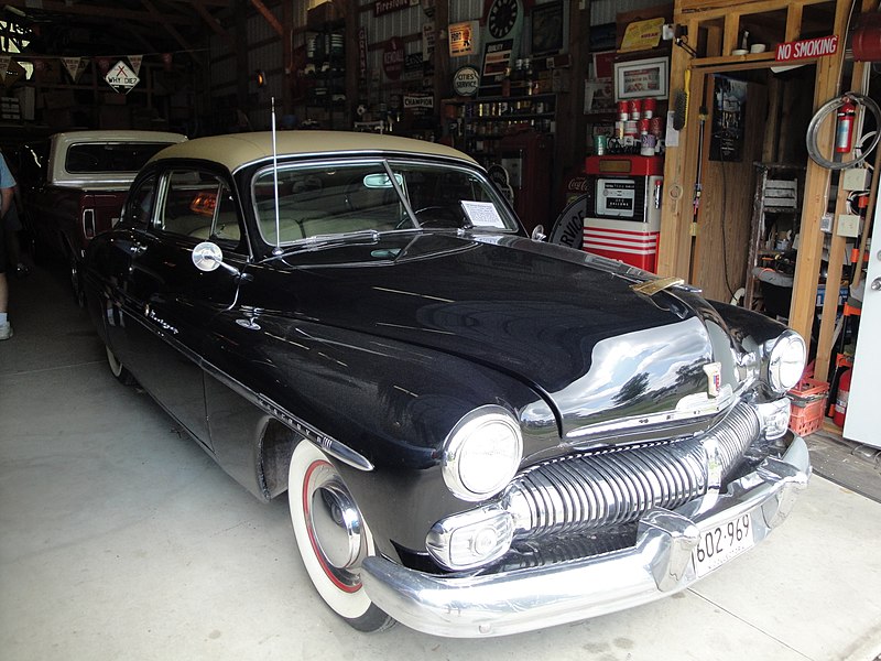 File:50 Mercury Monterey (6018283960).jpg