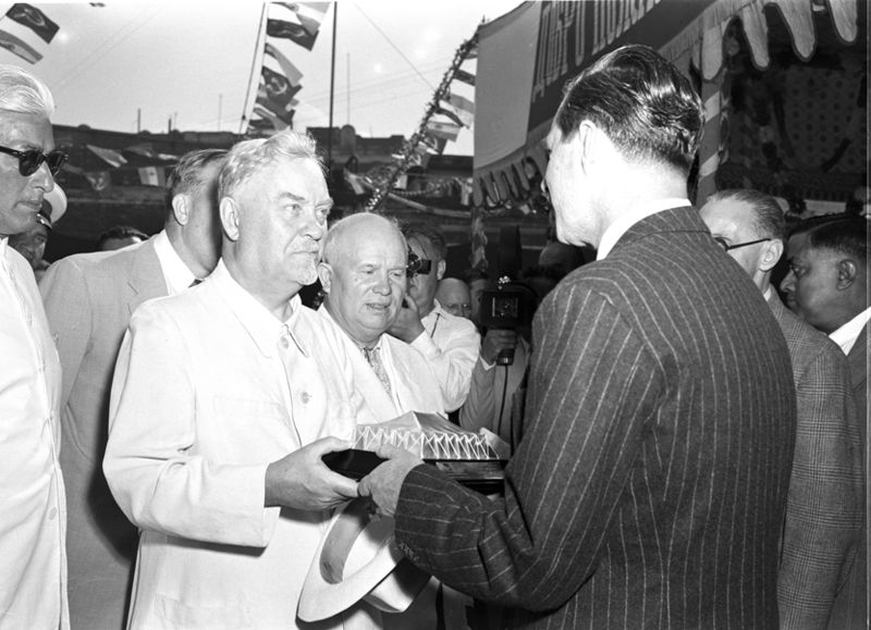 File:Bulganin Khrushchev India 1955.jpg