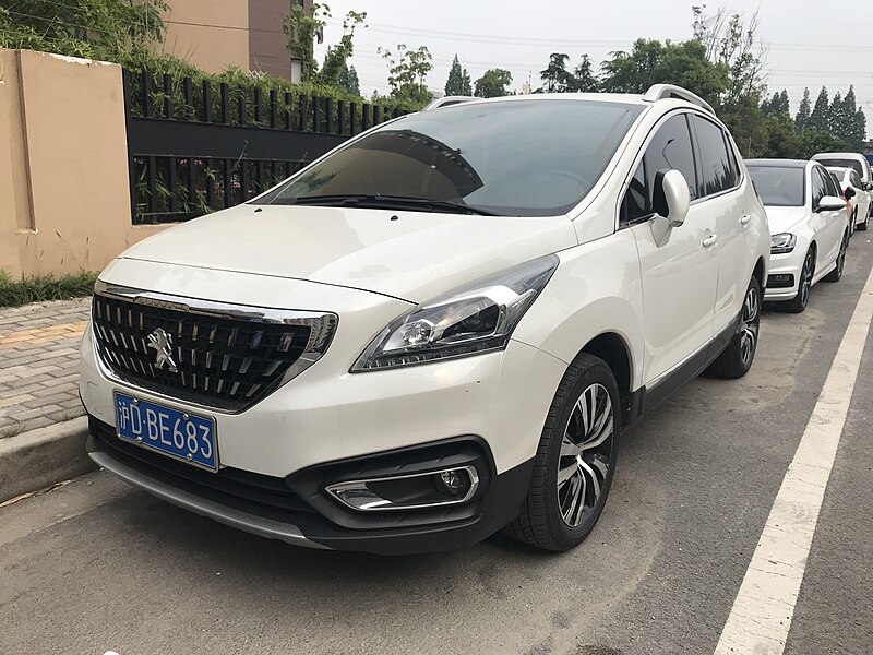 File:Peugeot 3008 A facelift.jpg