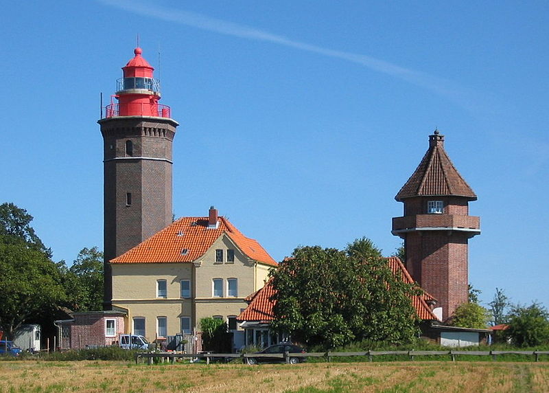 File:Dahme-Ostsee-Leuchtturm-sommer.jpg