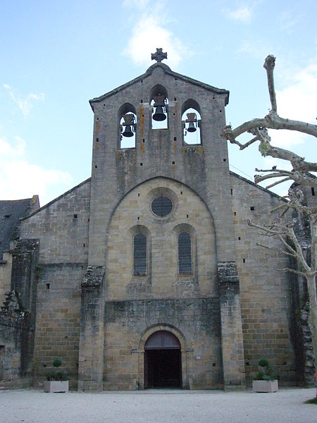 Archivo:Eglise abbatiale d'Aubazine 1.JPG