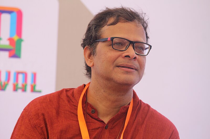 File:Jerry Pinto at KLF-2018.jpg