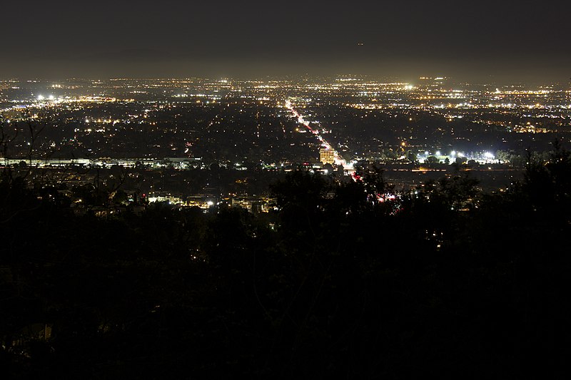 File:Mulholland Drive at night.jpg