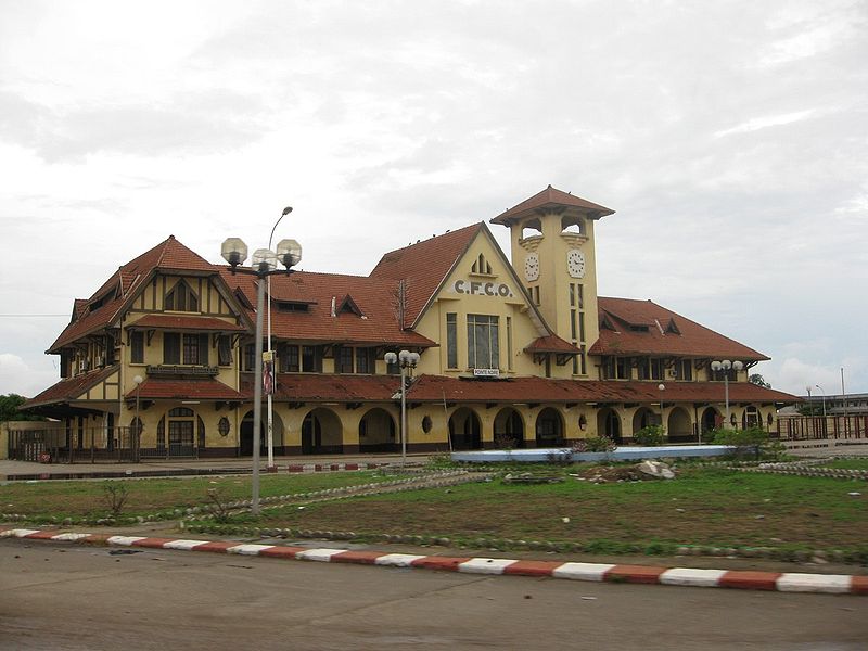 Archivo:Pointe-Noire Railway Station.jpg