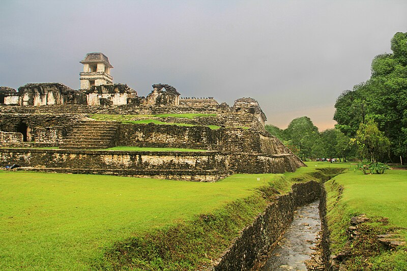 File:The Palenque Palace Aqueduct.jpg