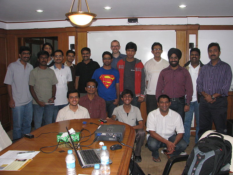 File:WikiMeetup8Blore20dec09-10.JPG