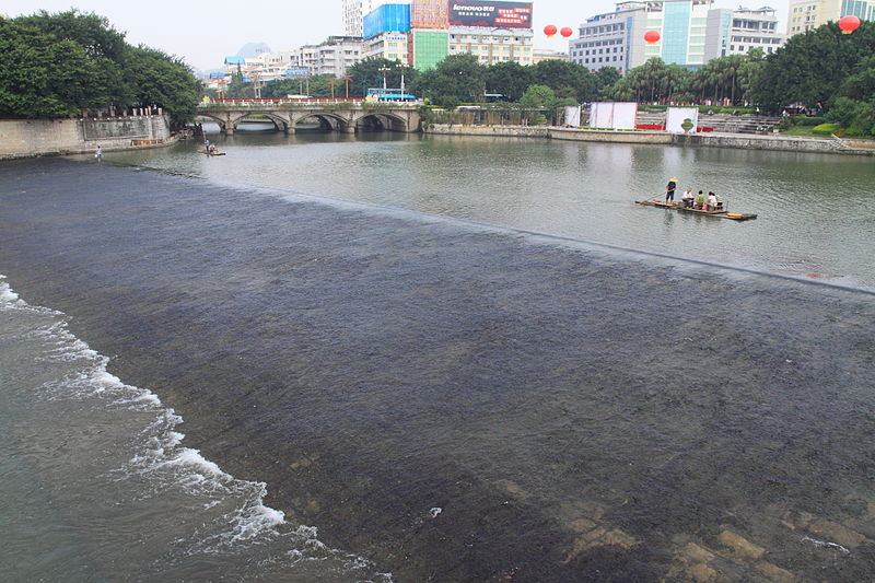 File:Guilin Hongqiao 2012.09.28 11-14-06.jpg