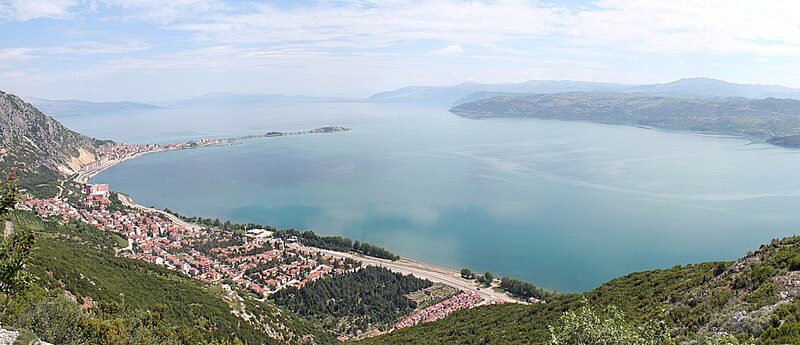 Файл:Lake Egirdir.jpg