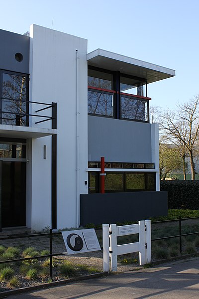 File:Rietveld Schröderhuis HayKranen-1.JPG