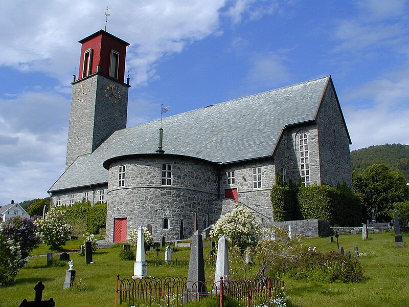 File:Volda kirke fra KMB.jpg