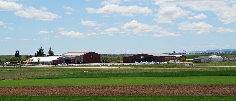 Archivo:Aeródromo de Ocaña.JPG