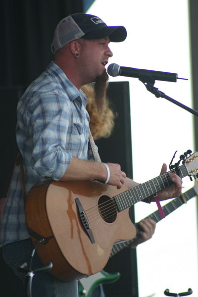 File:Charlie Hall (musician).jpg