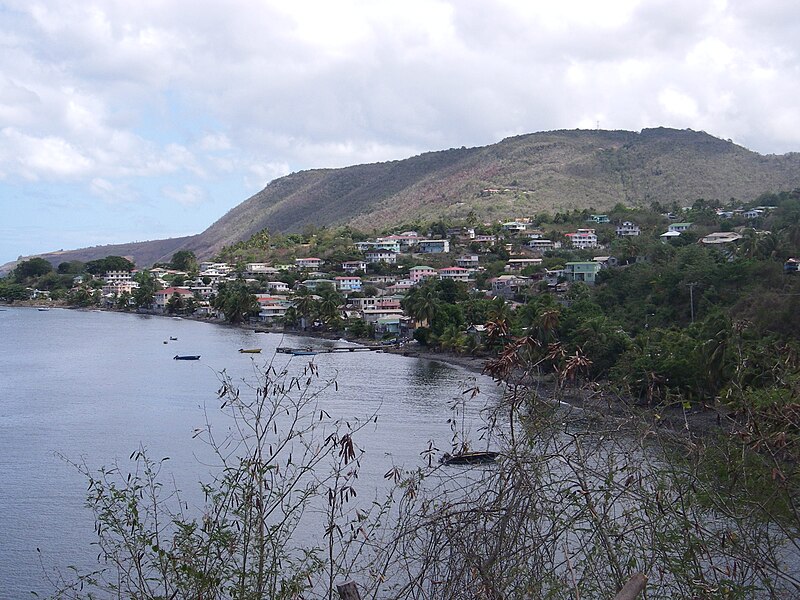 Archivo:Dominica - Mahaut.jpg