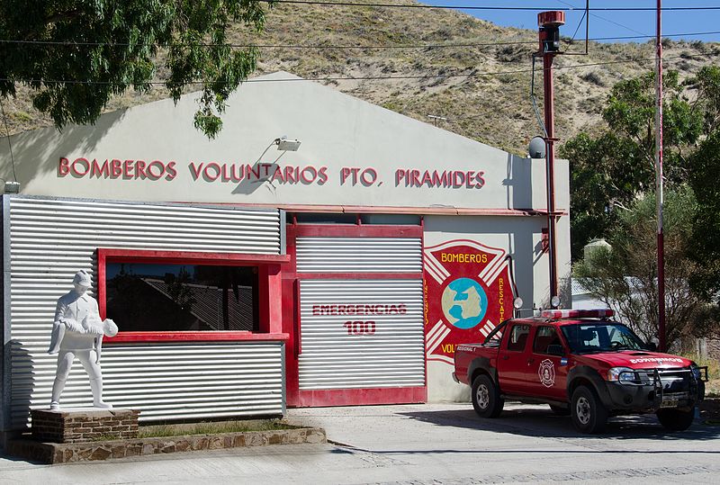 Archivo:Estación de Bomberos Voluntarios.jpg