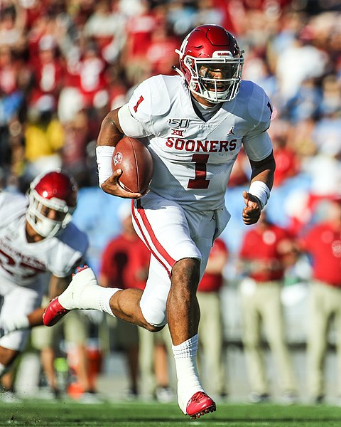 File:Jalen Hurts.jpg