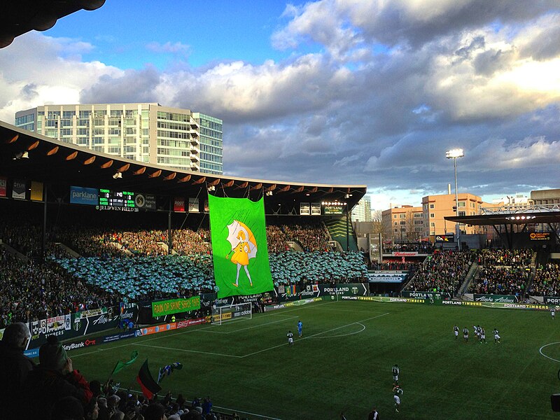 File:Jeld-Wen Field 2013.jpg