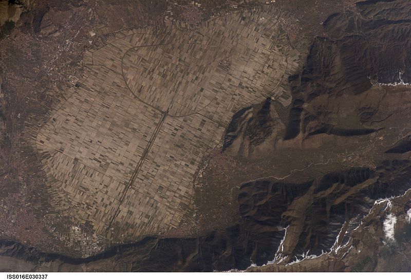 File:Lake Fucine from space.jpg