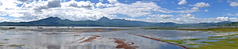 File:Lashihaiinlijiang Panorama.jpg