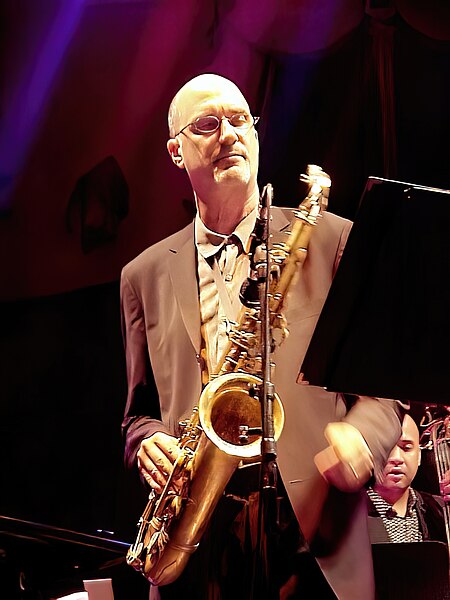 File:Michael Brecker Munich 2001.JPG