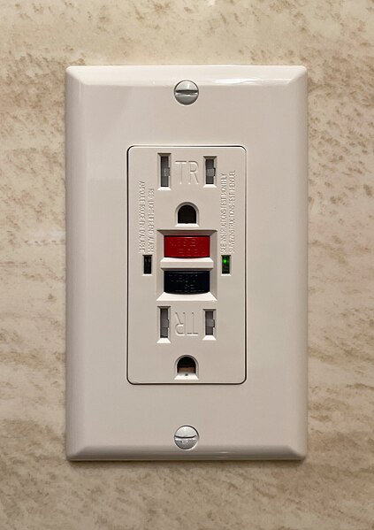 File:Residential GFCI receptacle.jpg