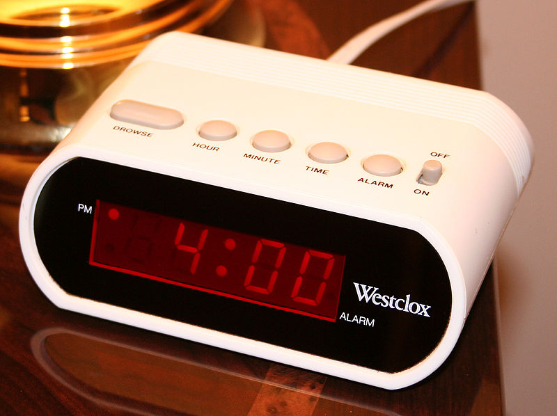 File:Digital-clock-alarm.jpg