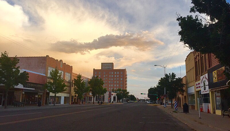 File:Downtown Clovis Evening Sky.jpg