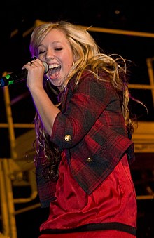 Brittany Hargest performing