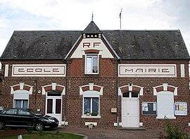 The town hall in Maucourt