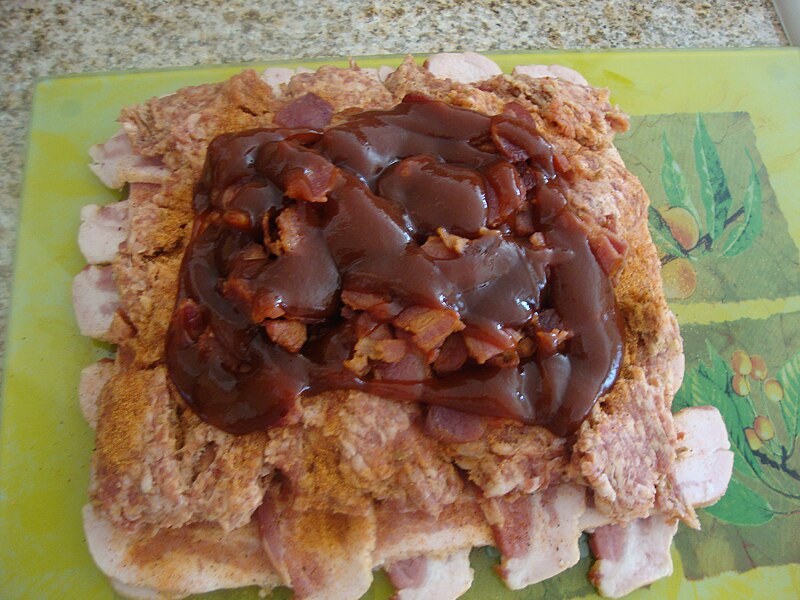 File:Bacon Explosion preperation 02.JPG