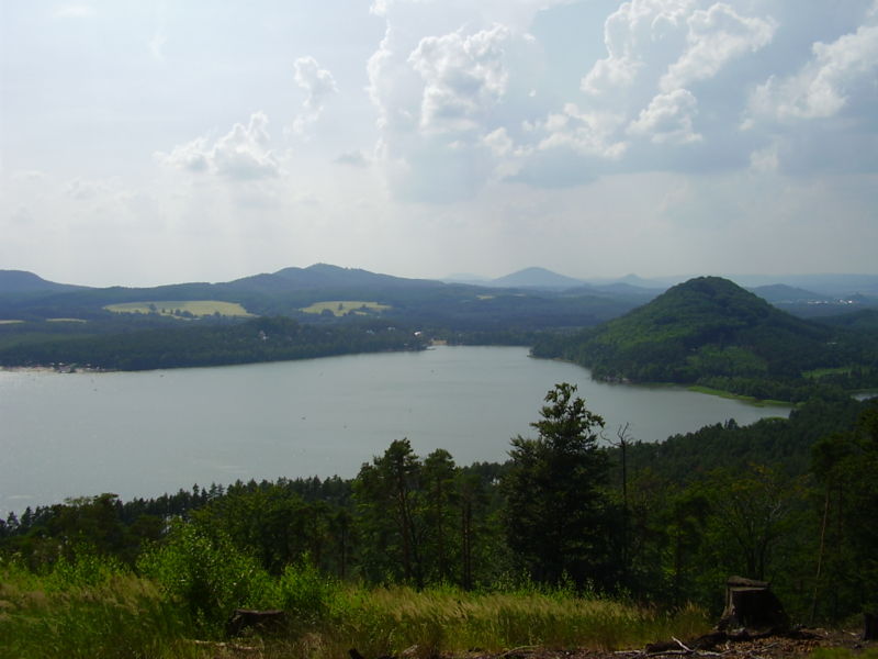 File:Máchovo jezero 2.JPG