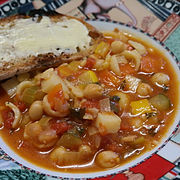 Minestrone with bread