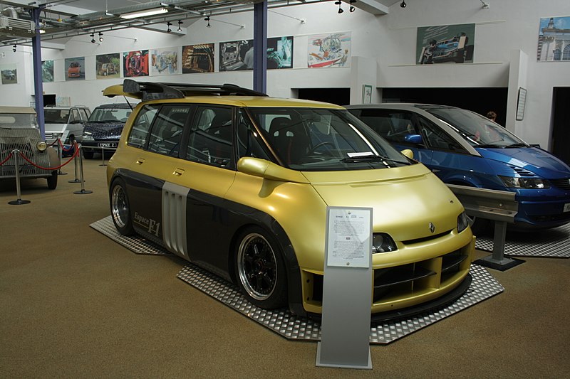 Файл:Renault Espace F1.jpg