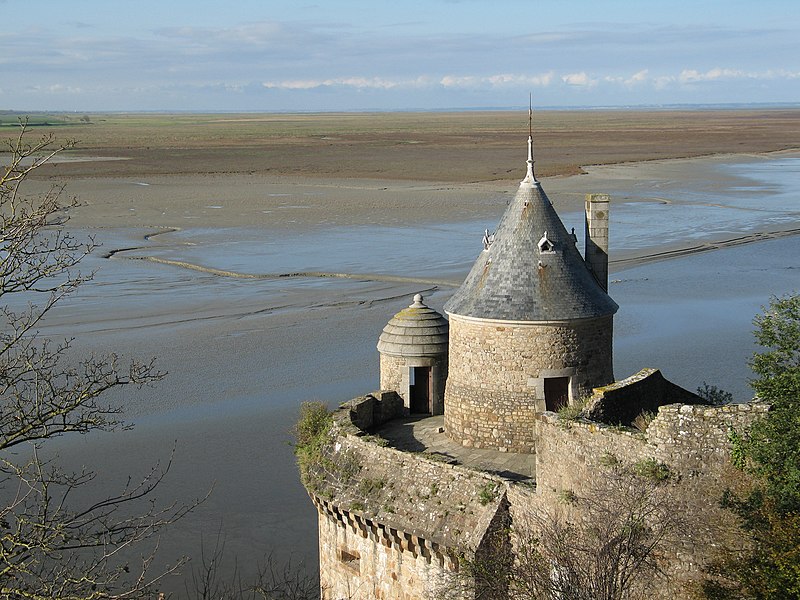 Archivo:Tour St. Gabriel.jpg